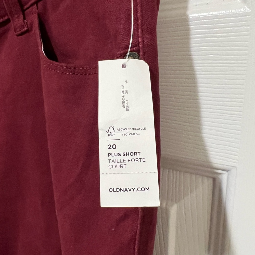 New Old Navy 20 plus Deep Red Pants - Picture 3 of 6